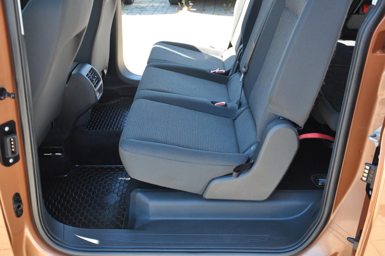 Volkswagen Caddy Maxi 1.5 TSI LED-APPLE-7 SITZER