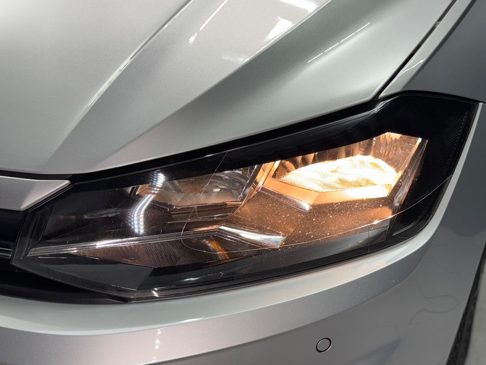 Fahrzeugabbildung Volkswagen Polo VI Comfortline|PDC|NAVI|1.HAND