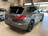 Volkswagen Touareg R Line 4M Black Style AHK Luftf. Standh. - Volkswagen Touareg mit Diesel-Antrieb: Geländewagen