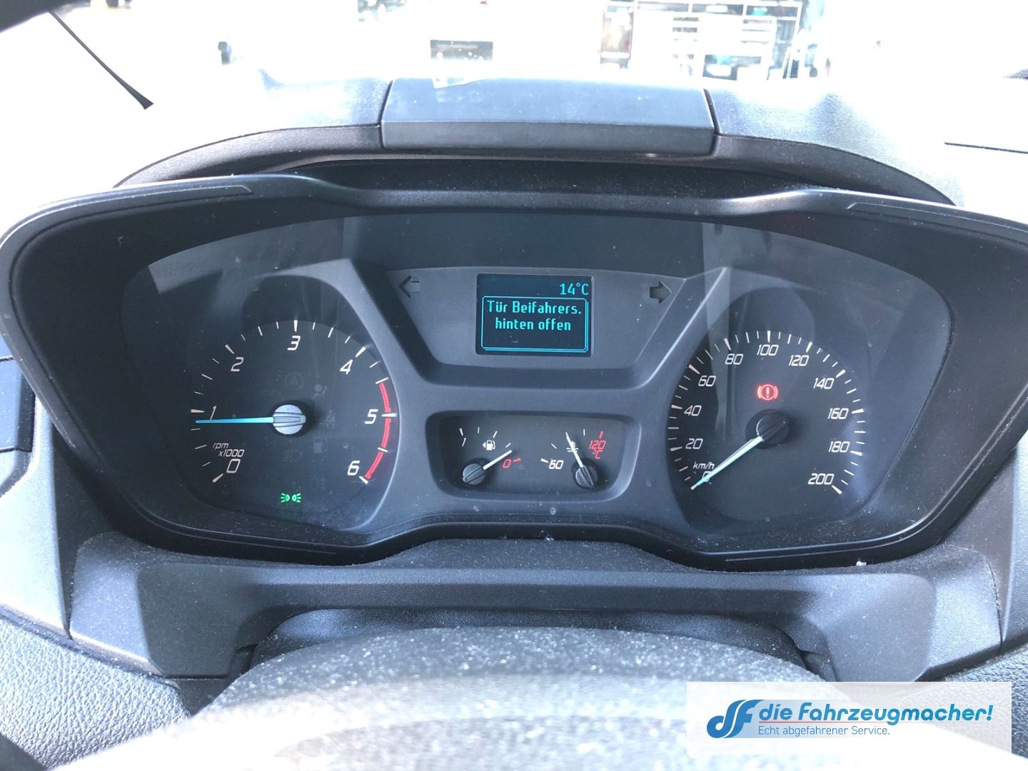 Fahrzeugabbildung Ford Transit Custom Kombi 300 L1 2.2 TDCi *1495