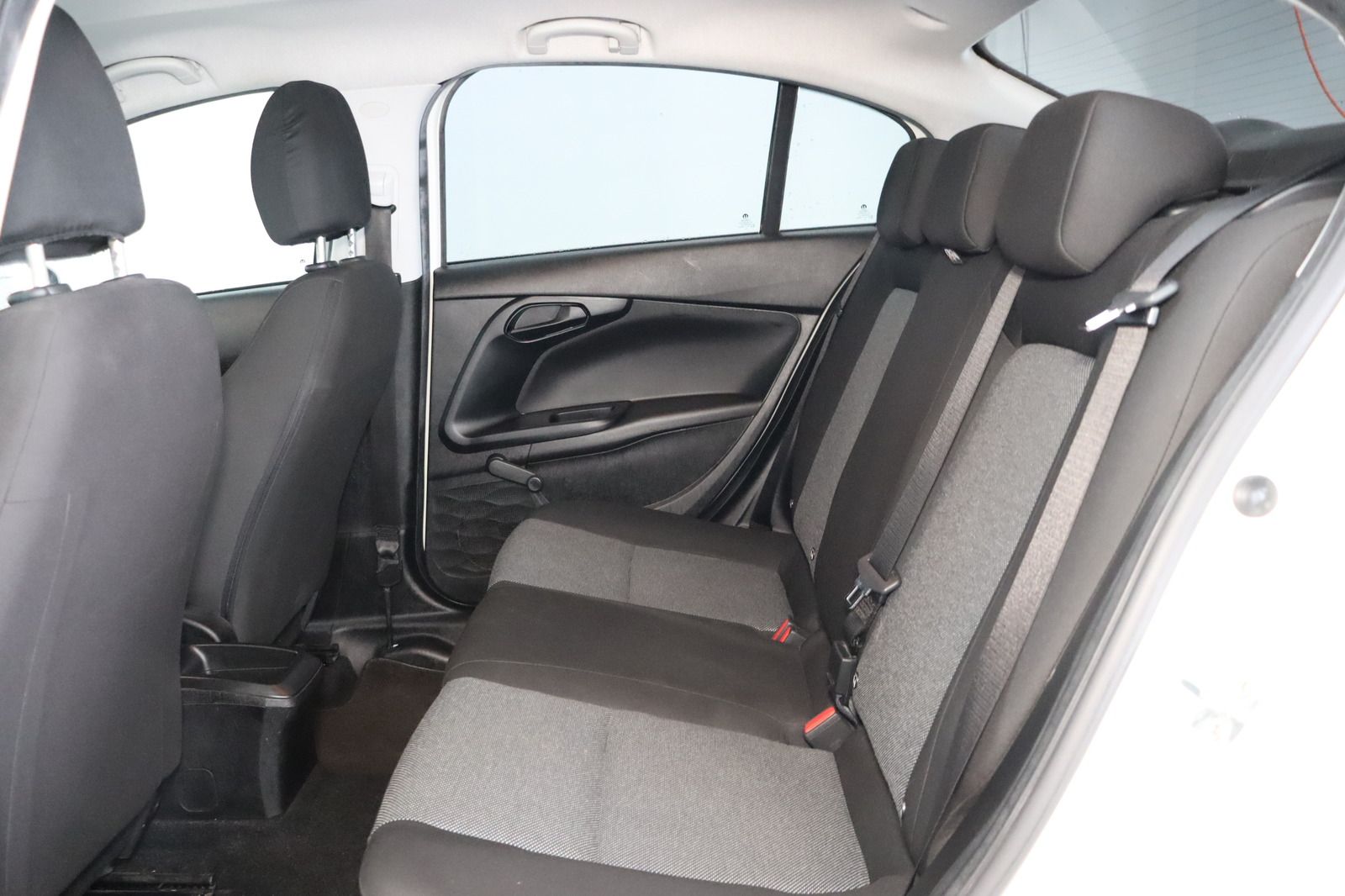 Fahrzeugabbildung Fiat Tipo 1.4 * PDC * HU/AU neu