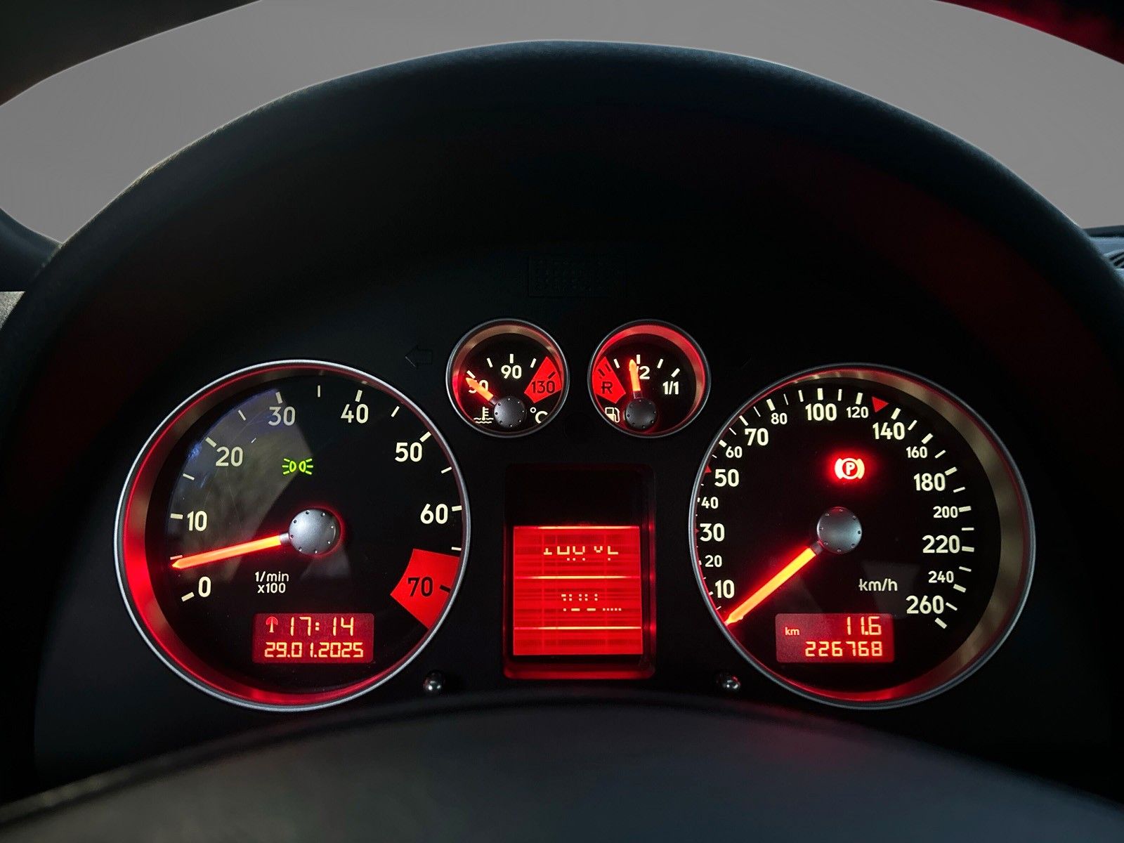 Fahrzeugabbildung Audi TT Coupe 1.8 T *Sitzheizung*Vollleder*Xenon*TÜV