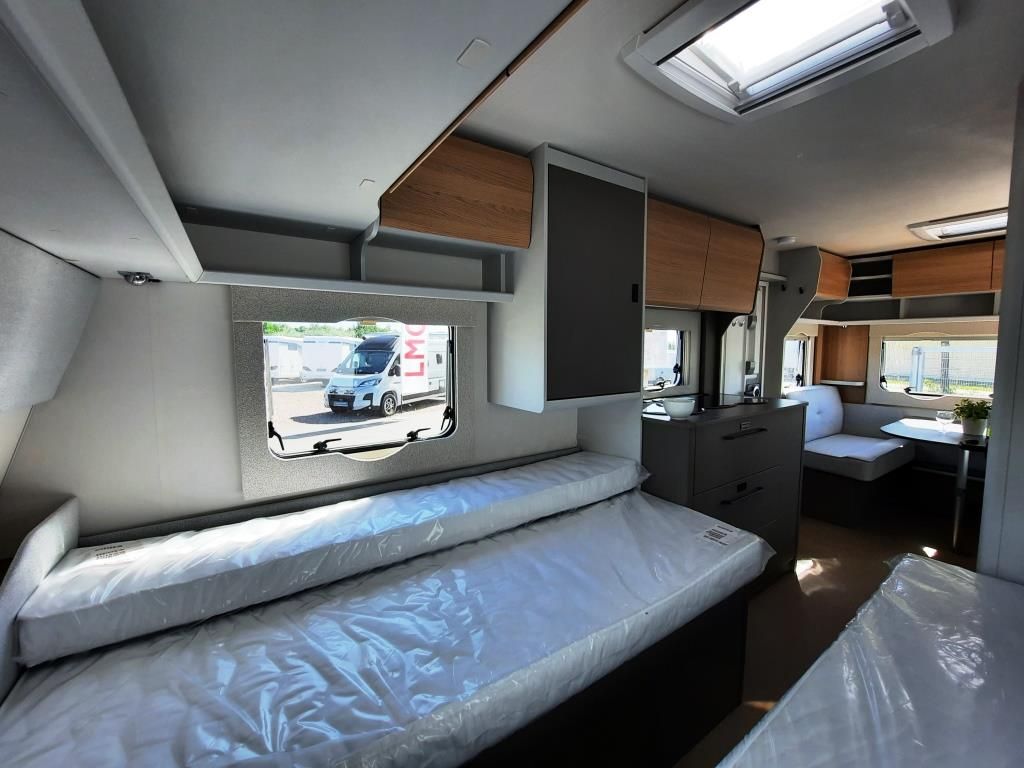 Fahrzeugabbildung Bürstner B66 490 TL Verfüg./Sparen Sie 3.630,- €