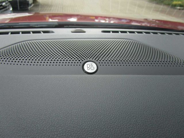 Kuga 1.5 EB ST-LINE X/Pano/TWA/RFK/B&OHead up/SH