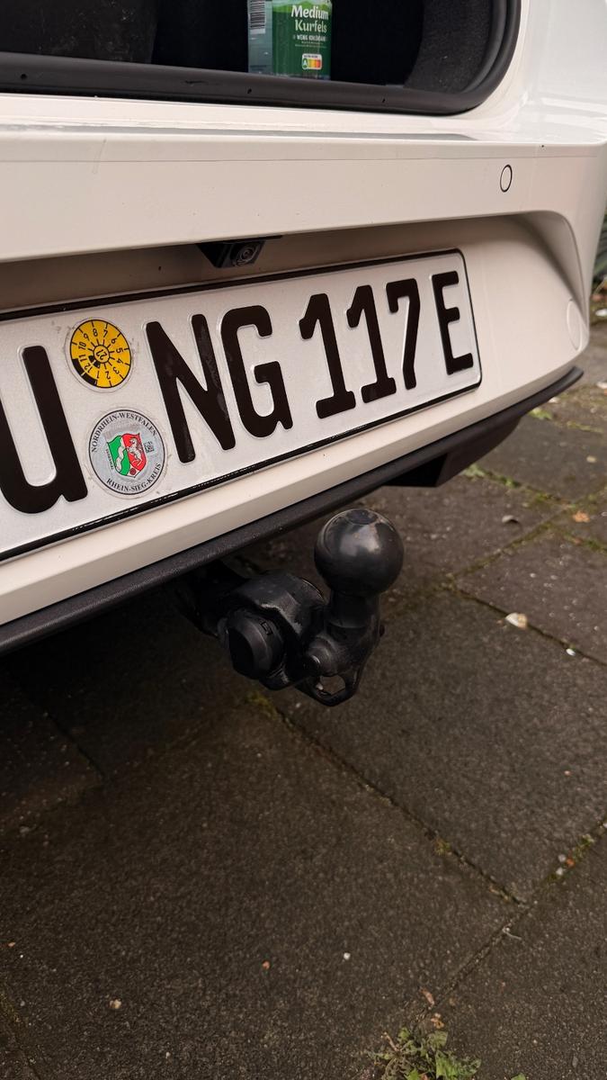 Seat Leon 1.4 e-HYBRID Xcellence DSG Sportstourer...
