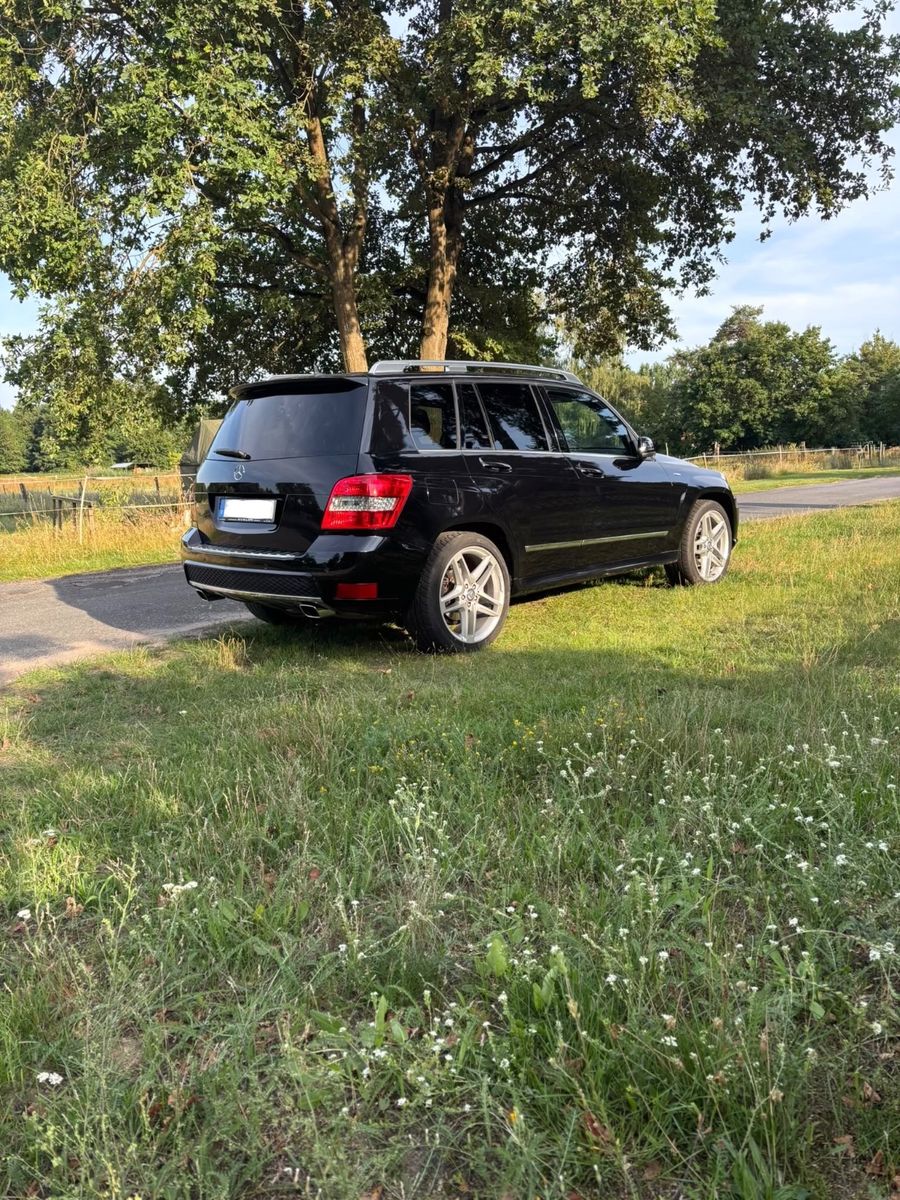 Mercedes-Benz GLK 350 AMG GLK 350 4MATIC BlueEFFICIENCY -