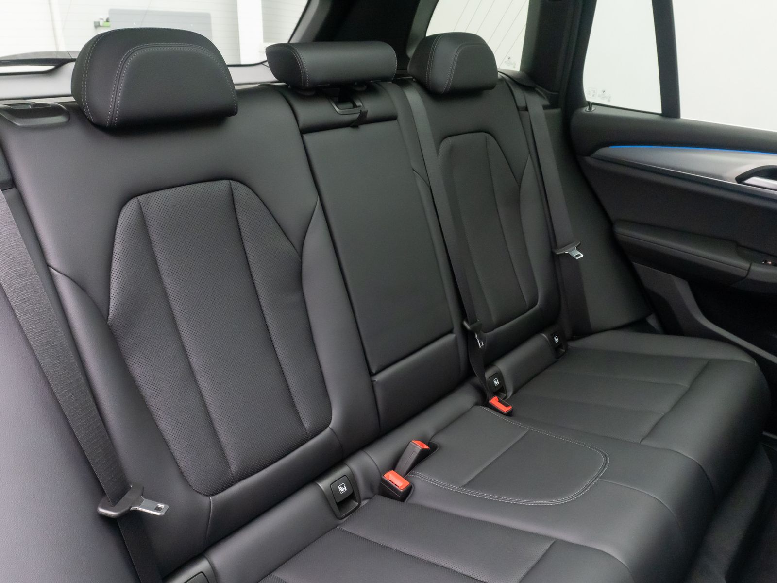 Fahrzeugabbildung BMW X3 xD30e Alarm DAB HiFi Kamera Sportsitz Panoram