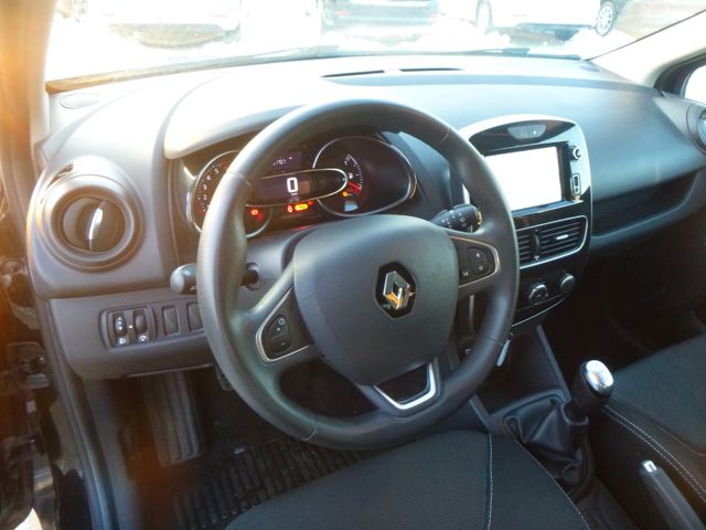Fahrzeugabbildung Renault Clio IV Life >Navigation<