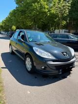 Peugeot 206 plus , 4 neue Reifen noch dazu - Peugeot 206: Plus