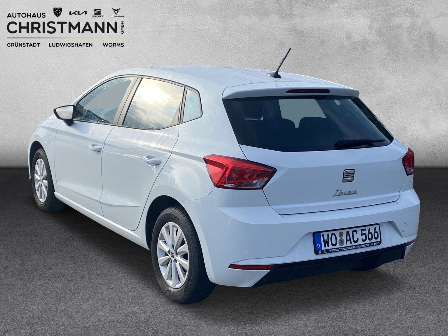 Fahrzeugabbildung SEAT Ibiza Style 1.0 TSI*Full-Link*Allwetterreifen*