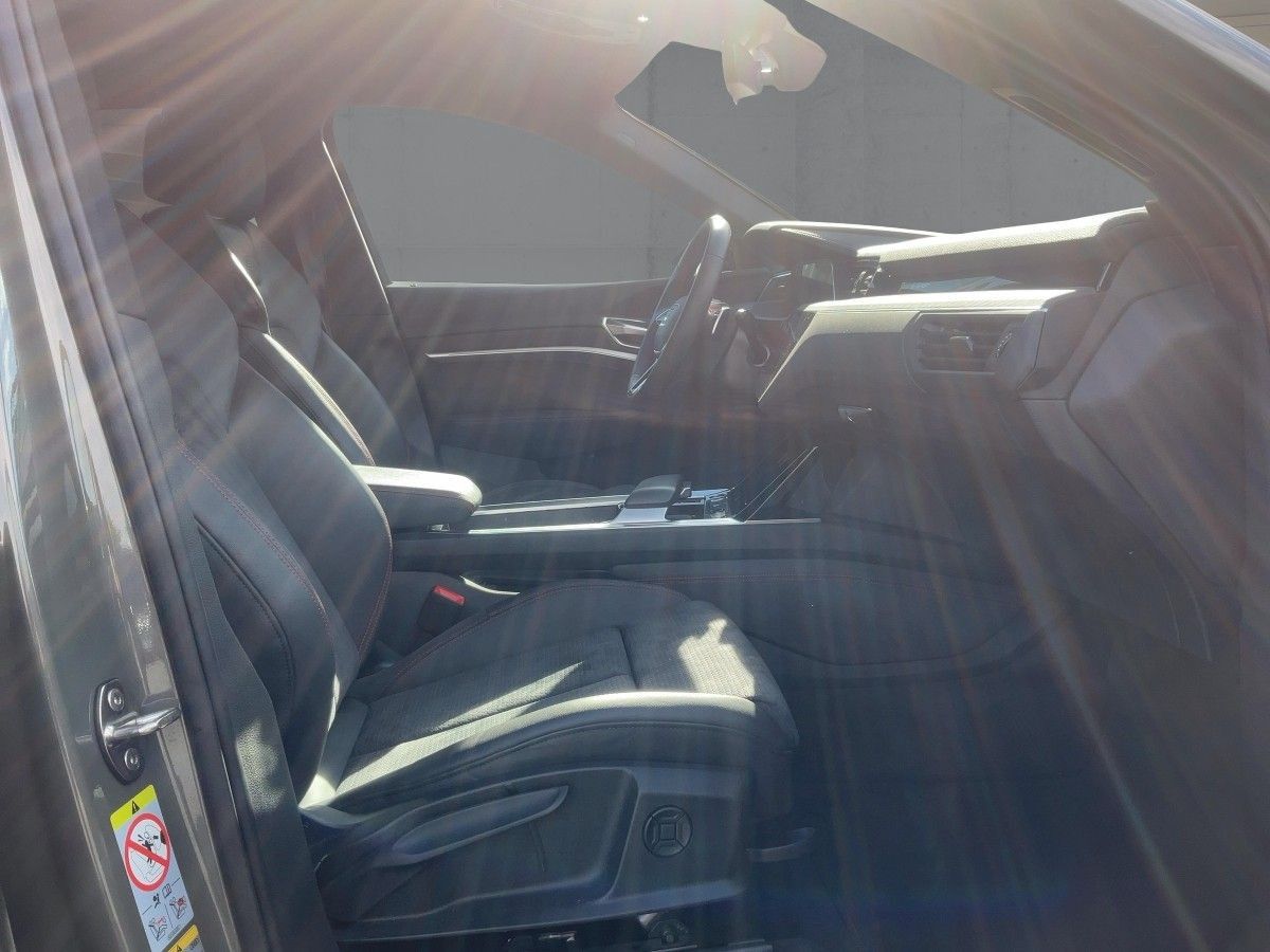 Audi Q8 e-tron - Bild 12