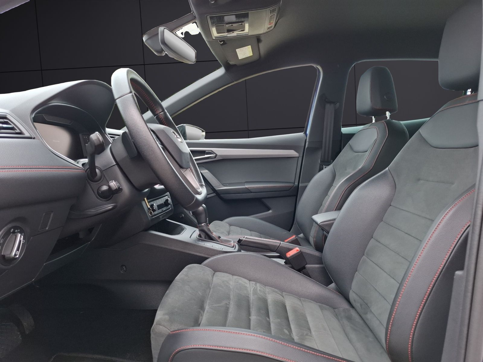 Fahrzeugabbildung SEAT Ibiza TSI FR-Line Beats DSG LED Navi AID ACC RFK