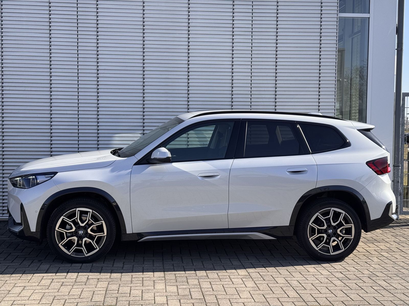 BMW X1 xDrive20d xLine Head-Up 360°Kam TOP-AUSSTATT foto 3