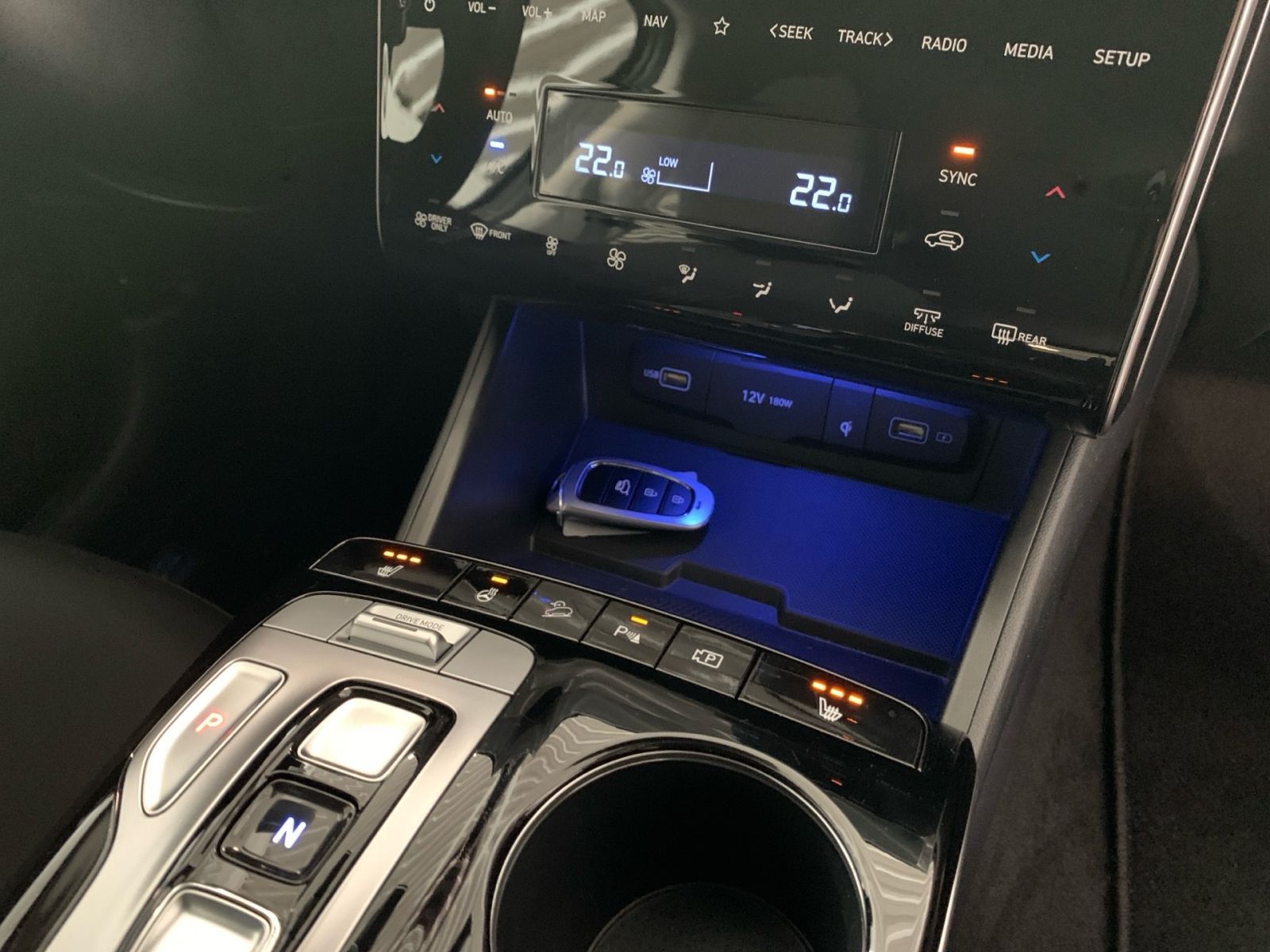 Fahrzeugabbildung Hyundai TUCSON 1.6 T-GDI Trend Hybrid Assis.Paket el.HK