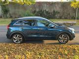 Kia KIA Niro Hybrid 1,6 HEV ozeanblau - Kia Niro mit Benzin-Antrieb: Automatik