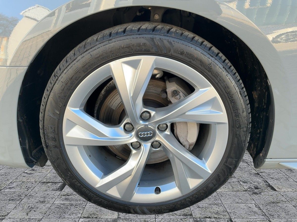 Audi A4 - Bild 8