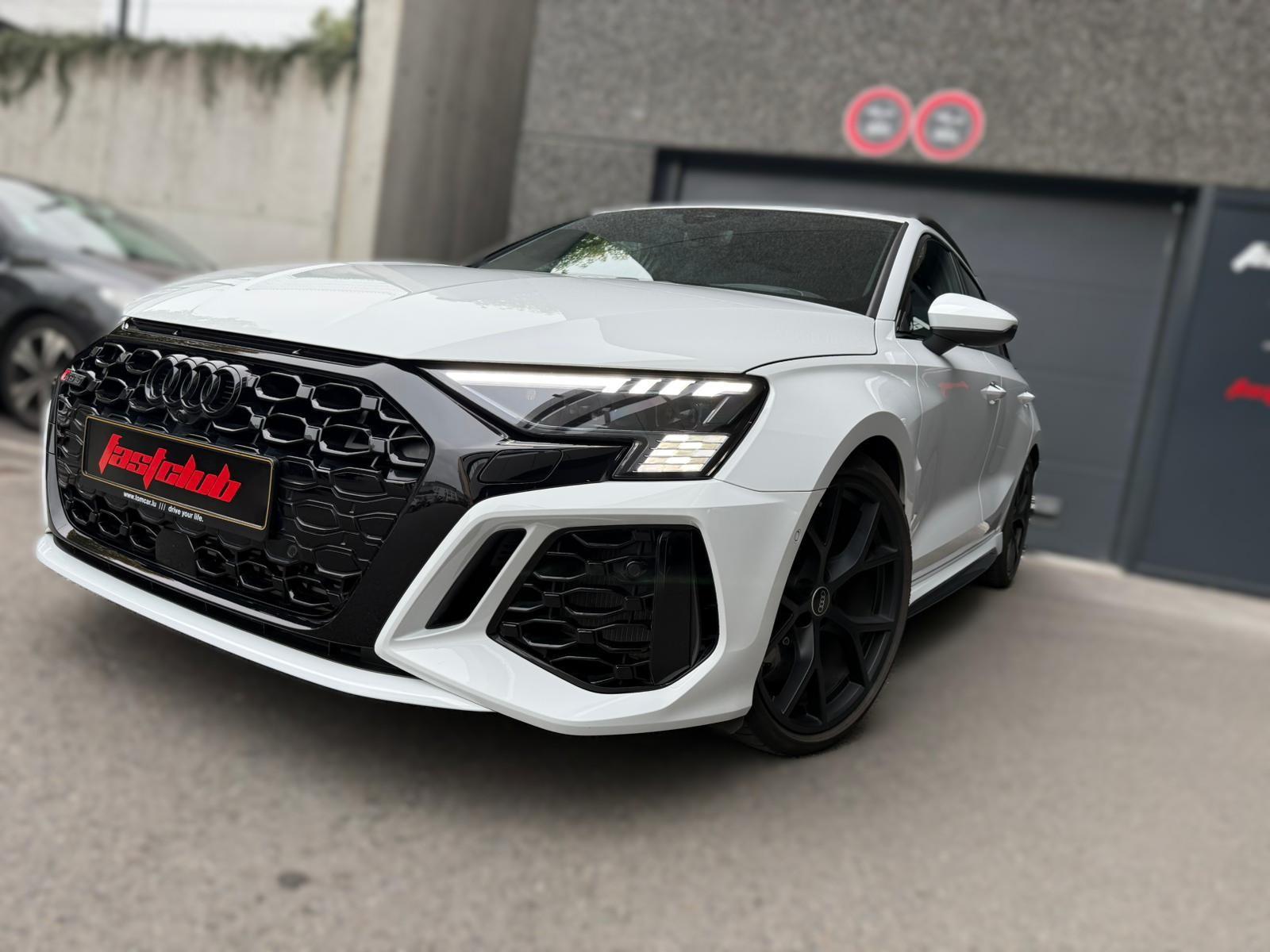 Audi RS3 SPORTBACK FREINS CERAMIQUES 2.5 TFSI 5 cylin