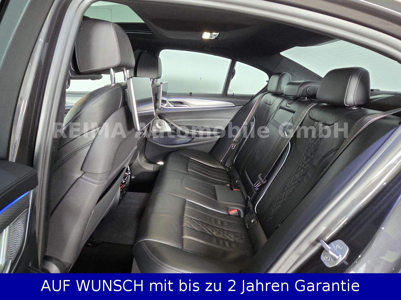 Fahrzeugabbildung BMW M550 i xDrive, Pano, LED, HUD, Massage