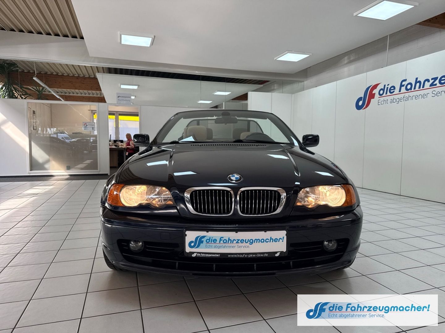 Fahrzeugabbildung BMW 320 Ci Cabrio El. Verdeck Hardtop Navi Leder Kli