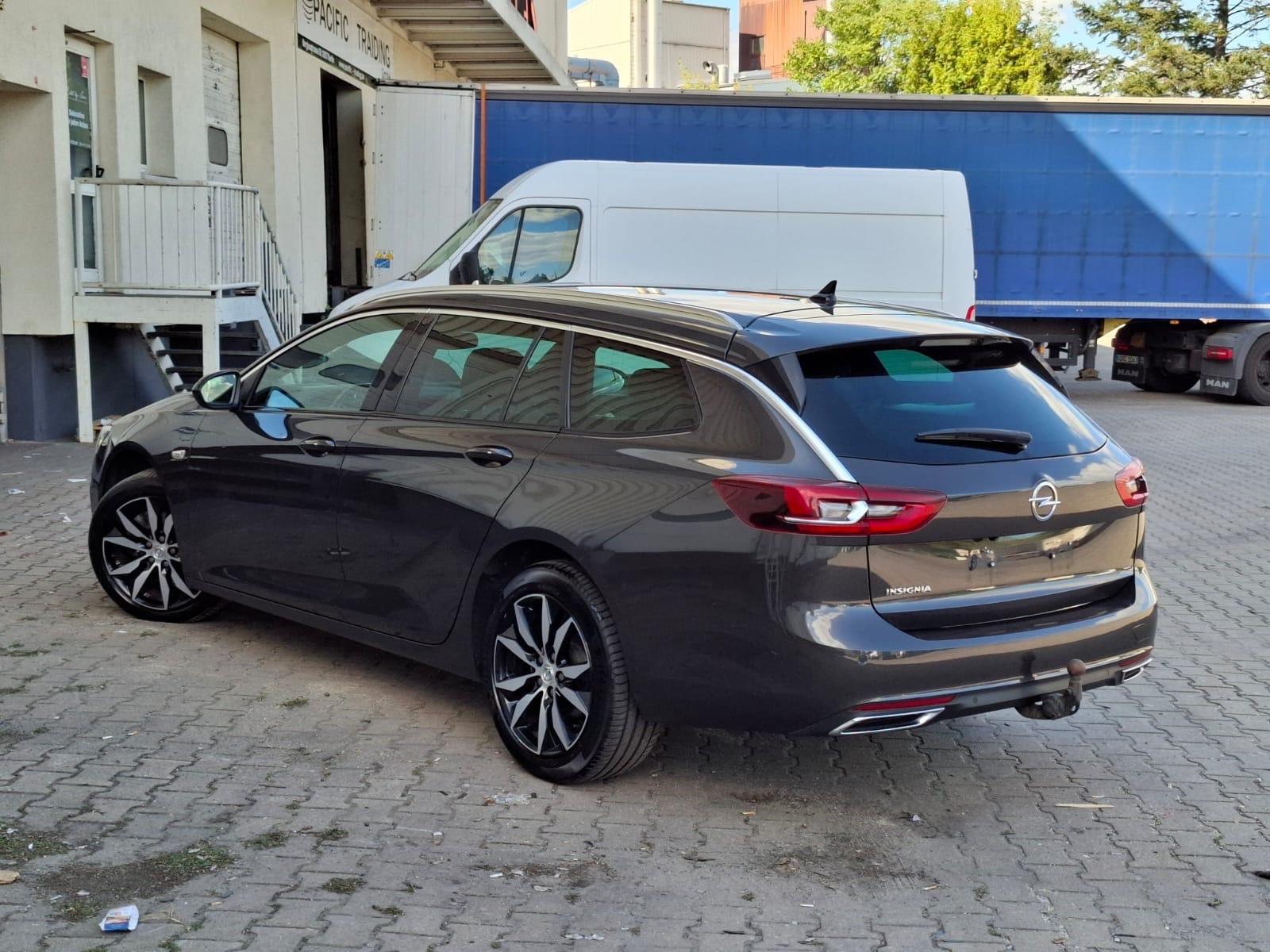 Opel Insignia B Sports Tourer Elegance CAM HUD SzH AC