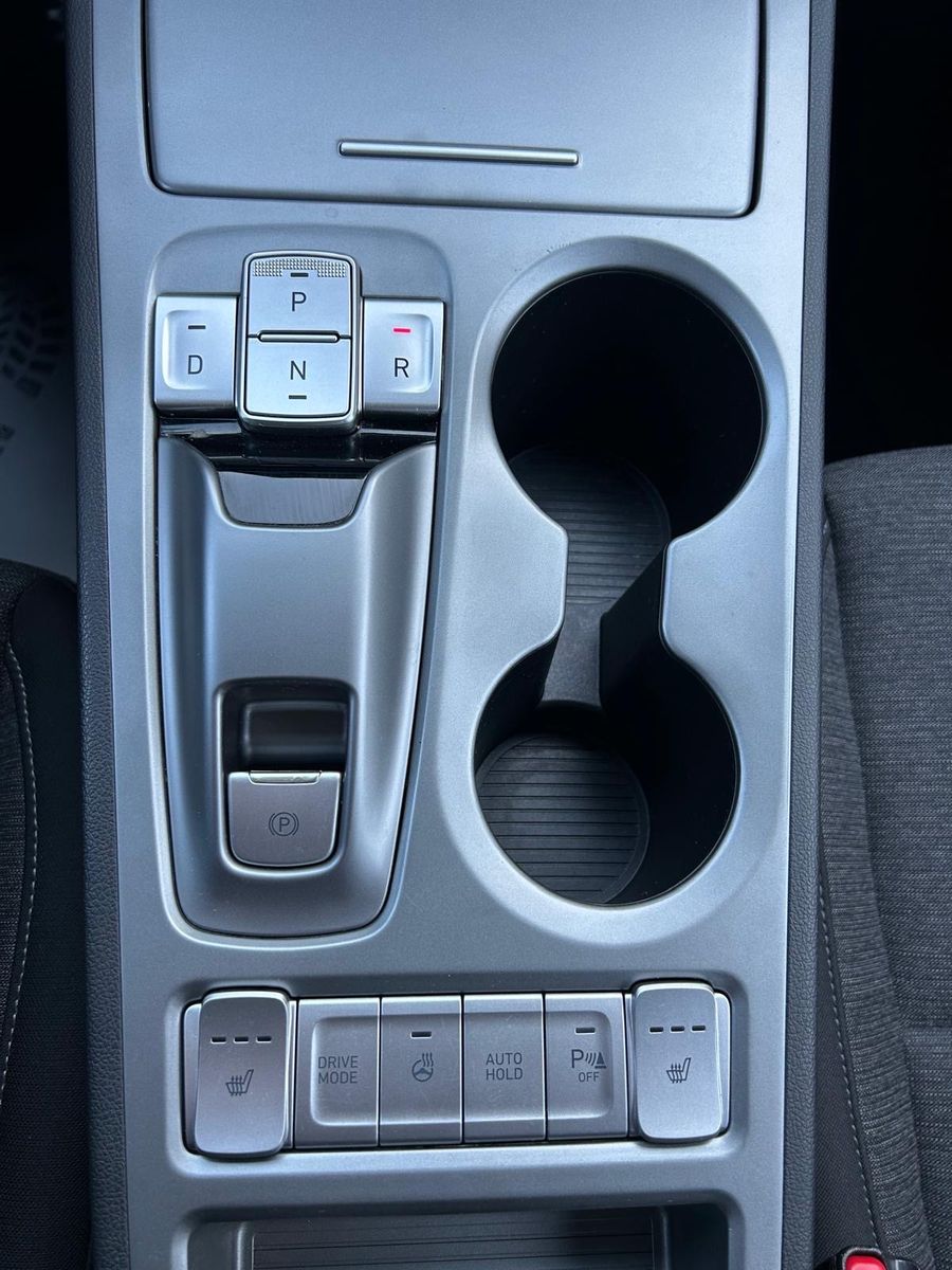 Fahrzeugabbildung Hyundai Kona Business Elektro°64 kWh°LED°Kamera°