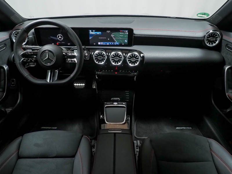 Fahrzeugabbildung Mercedes-Benz CLA 200 AMG-PRE MBLED WP NP KAMERA AMBIENTEBEL