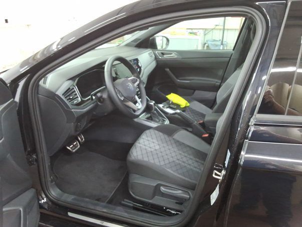 Taigo 1.0 TSI DSG R-LINE KAMERA+SHZ+ACC+IQ.LIGHT