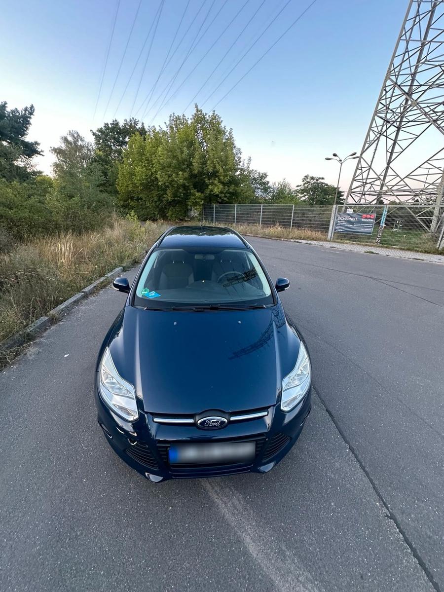 Ford Focus 2012 — photo 6