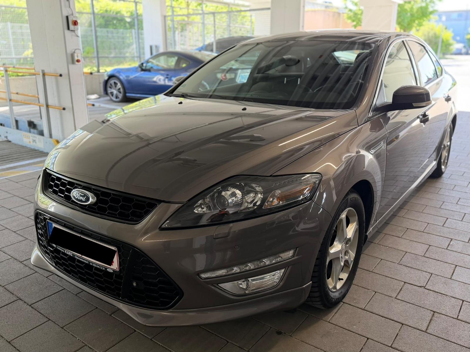 Ford Mondeo Titanium S 2.0 (239ps) NAVI LED Voll
