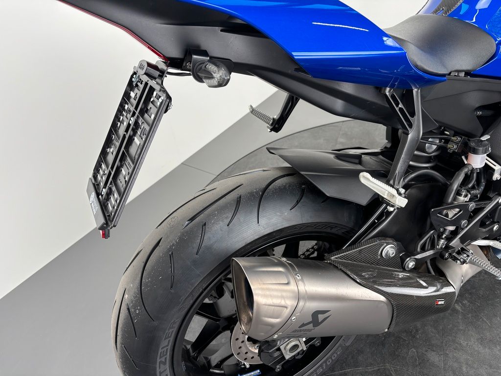 Fahrzeugabbildung Yamaha YZF-R1 *NEUWERTIG *WINGLETS *UNFALLFREI