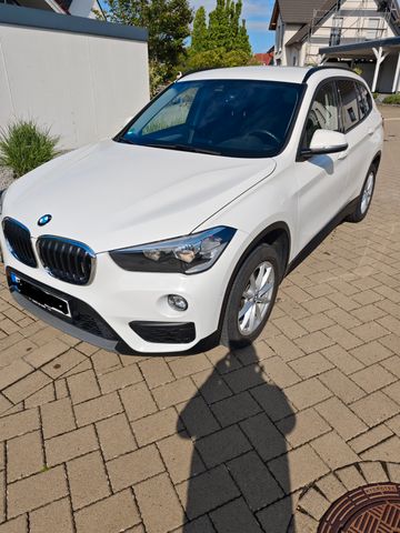 BMW X1 sDrive20i Advantage Steptronic DCT Advantage