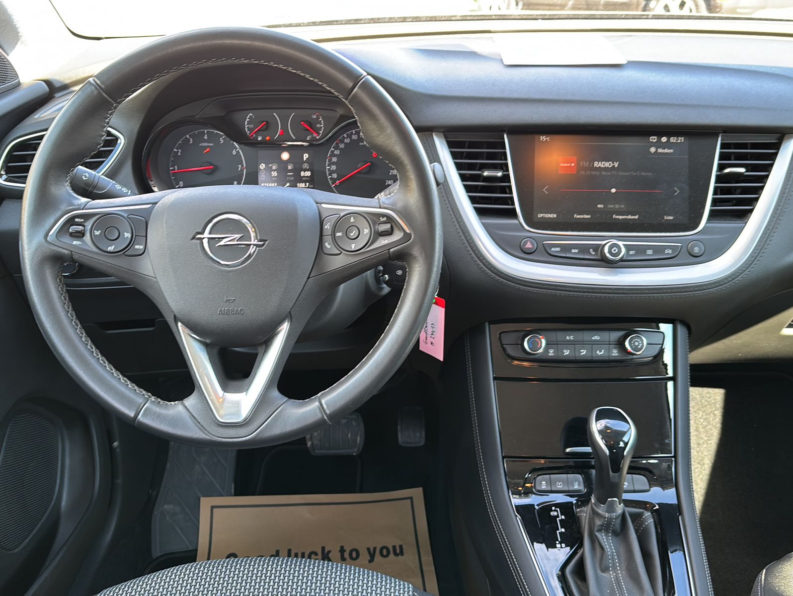 Fahrzeugabbildung Opel Grandland Edition