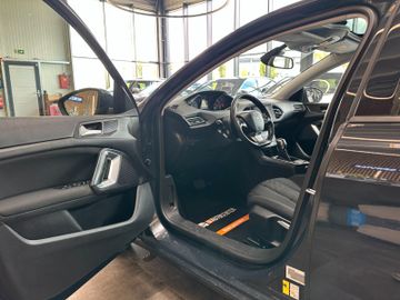 Peugeot 308 SW Active *PANO*KAMERA*KLIMA*PDC*