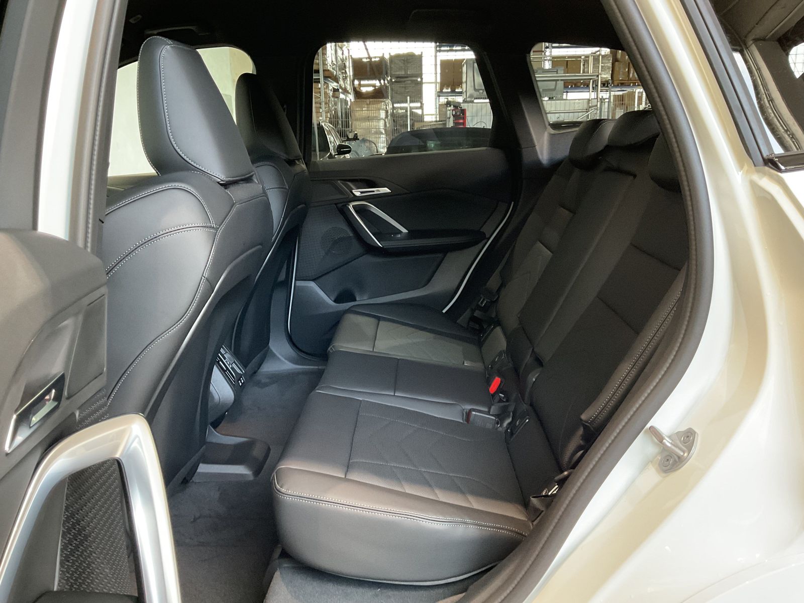 Fahrzeugabbildung BMW X1 sDrive20i *Head-Up *AHK *Komfortzugang