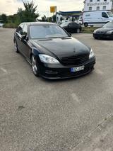 Mercedes-Benz S 63 AMG L - schwarze Mercedes-Benz S 63 AMG