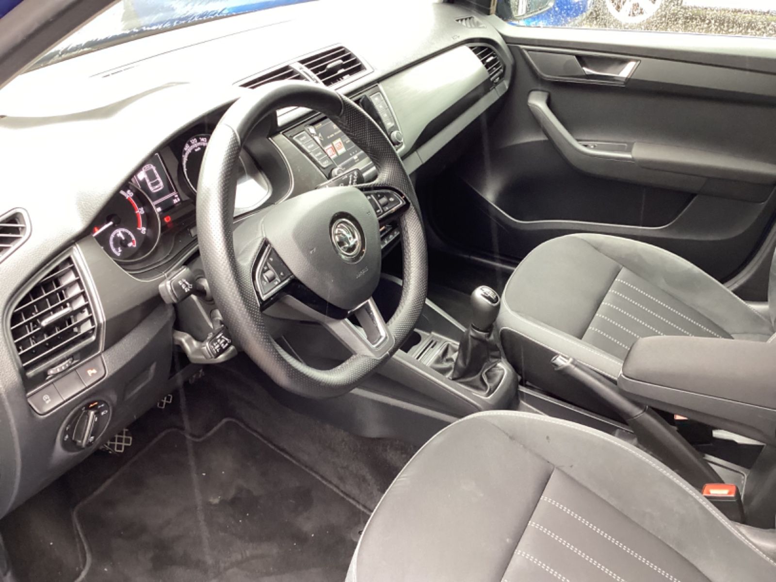 Fahrzeugabbildung SKODA Fabia Combi Style 1.0 TSI ACC Smart-Link