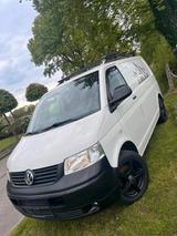 Volkswagen T5 VW Bulli Camper Van 2.5L - Volkswagen LT aus 2004