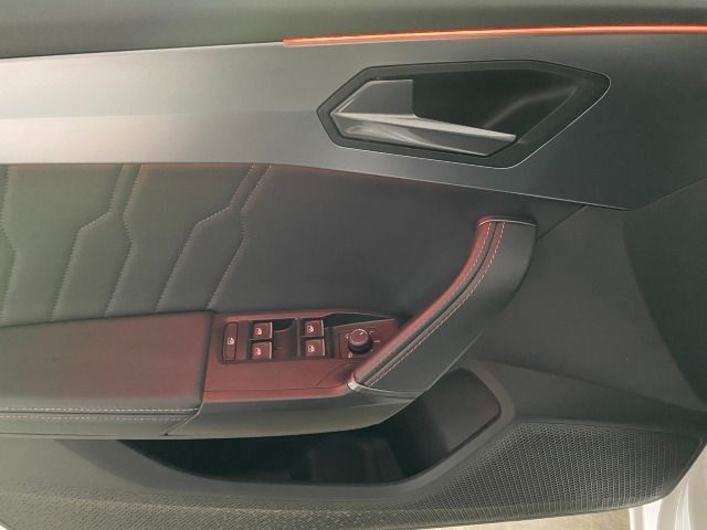 Cupra Leon Sportstourer 1.5 eTSI DSG NAVI+LED+KA