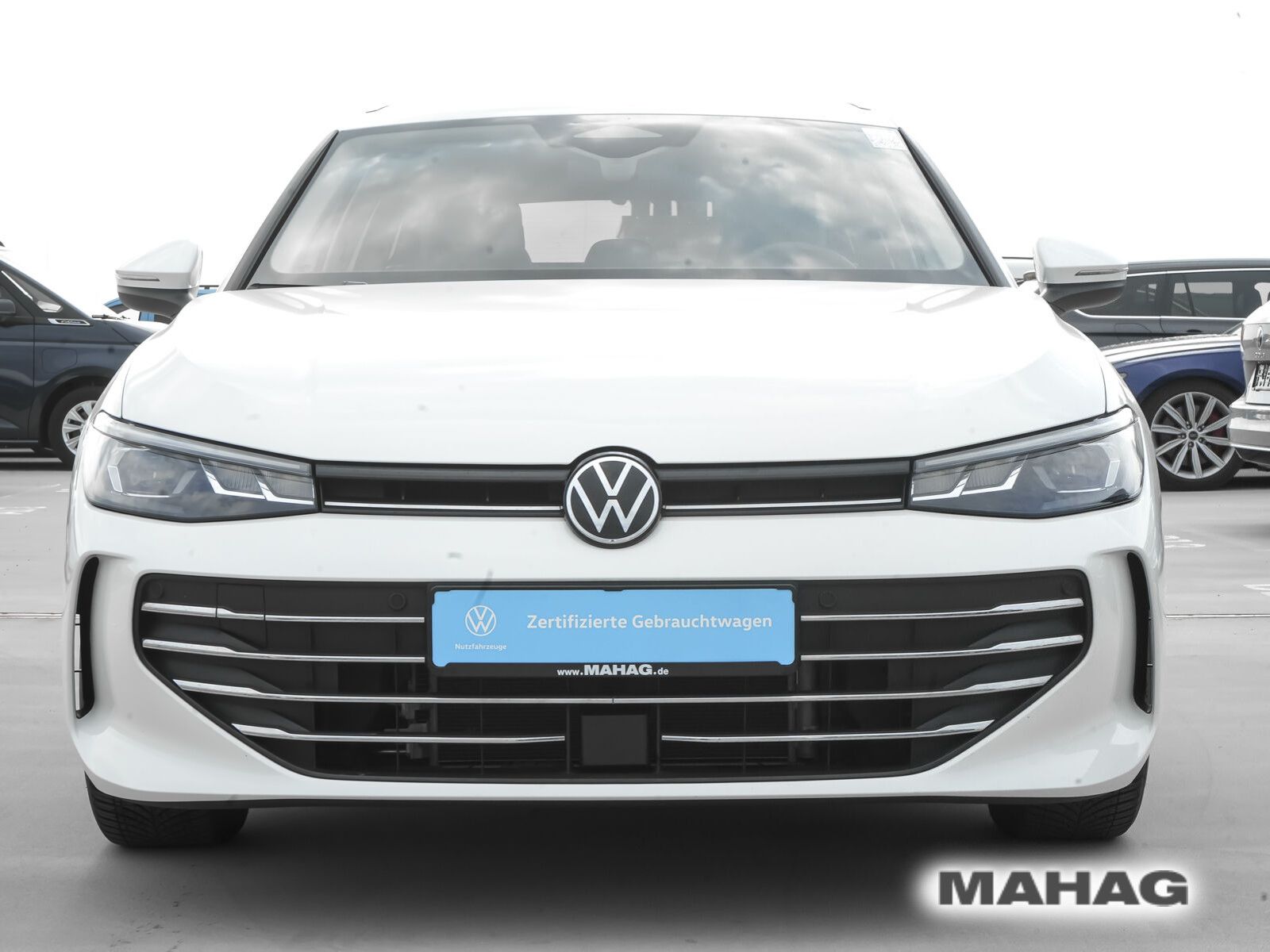 Volkswagen Passat Business 1,5 eTSI ACC DCC LED Navi RearVi foto 4