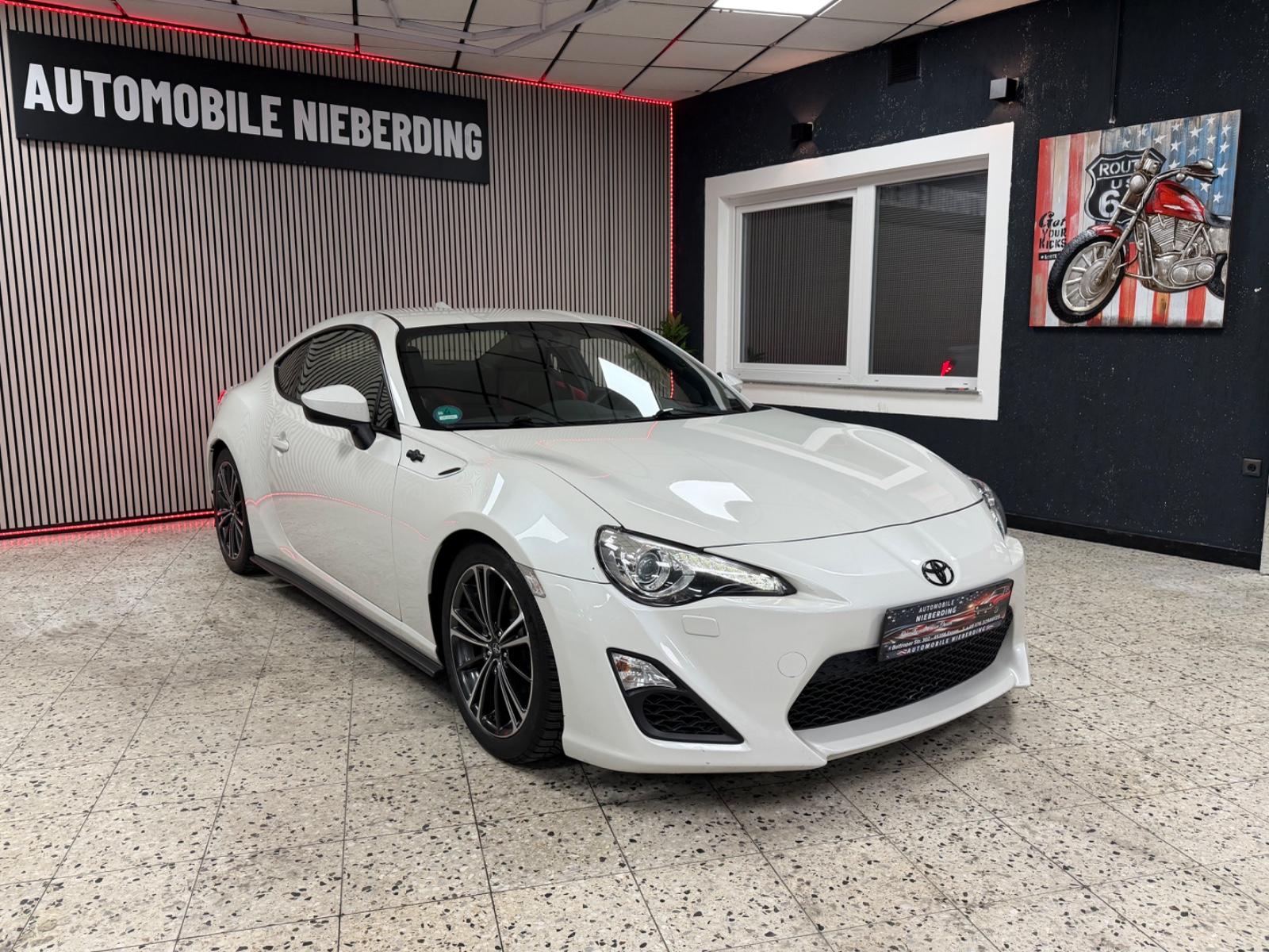 Toyota GT86 HKS Kompressor /  GP Perfomance / Milltek
