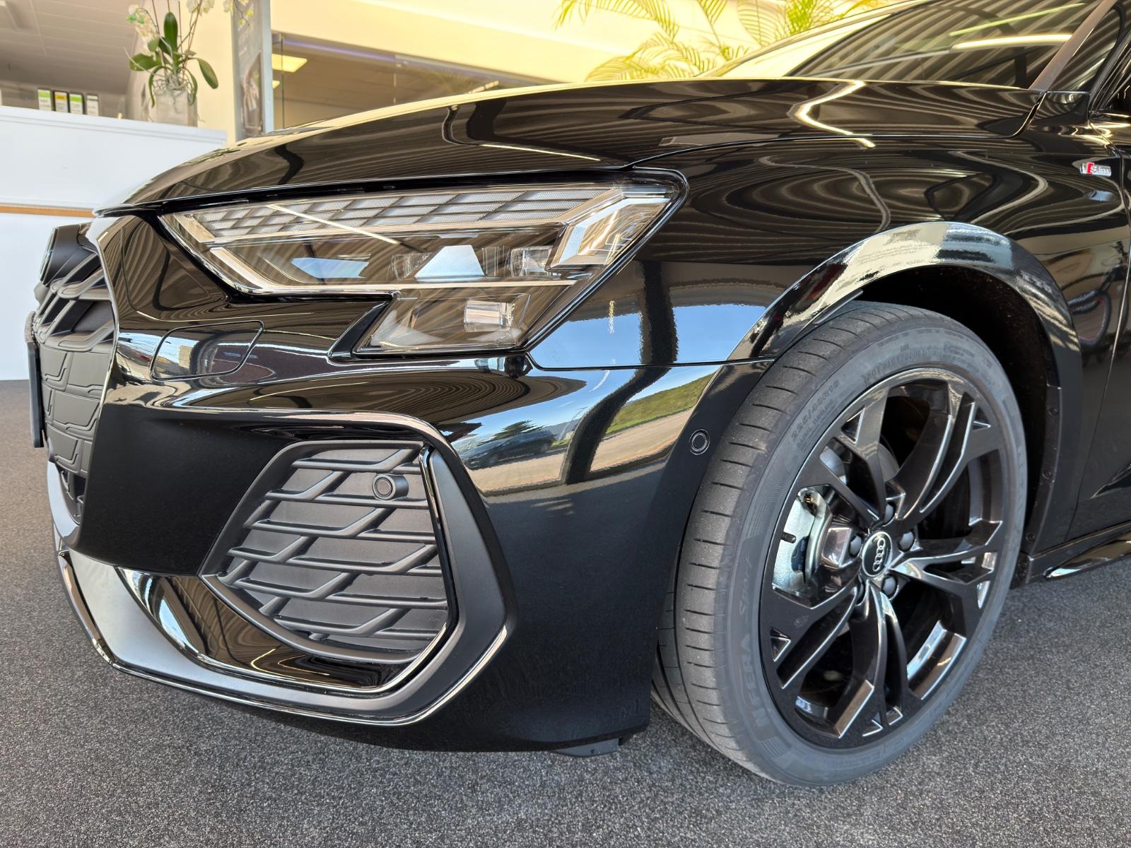 Audi A3 Sportback 35 TFSI 3x S-line PANO SONOS Matrix