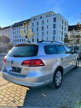 Volkswagen Vw Passat 2.0 Diesel - Volkswagen Passat aus 2012 mit Diesel-Antrieb: Limousine
