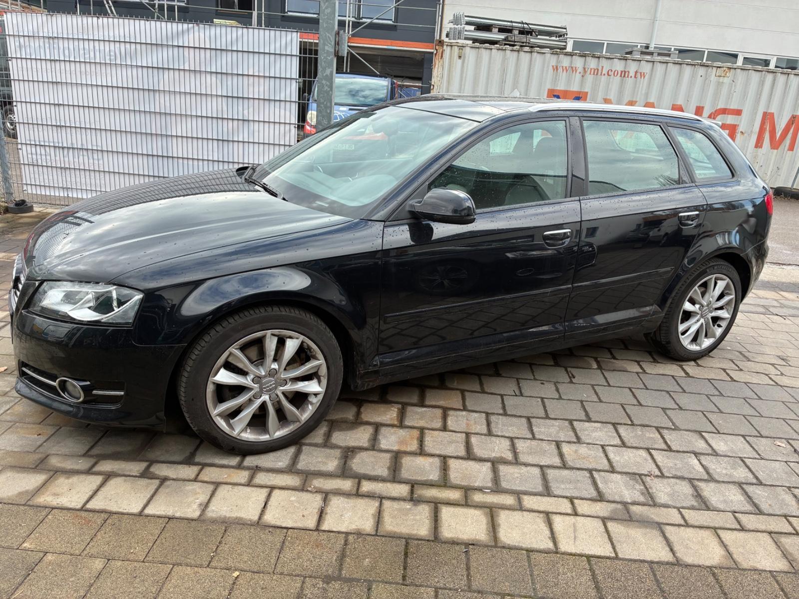 Audi A3 Sportback Ambition QUATTRO AUTOMATIK PANODACH