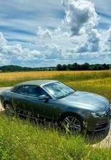 Audi A5 Cabriolet , fast alle Extras , sehr gepflegt - Audi Cabriolet: Grau, mit Klimaanlage