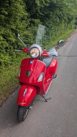 Vespa GTS 300 ie ABS ASR - VESPA ROT