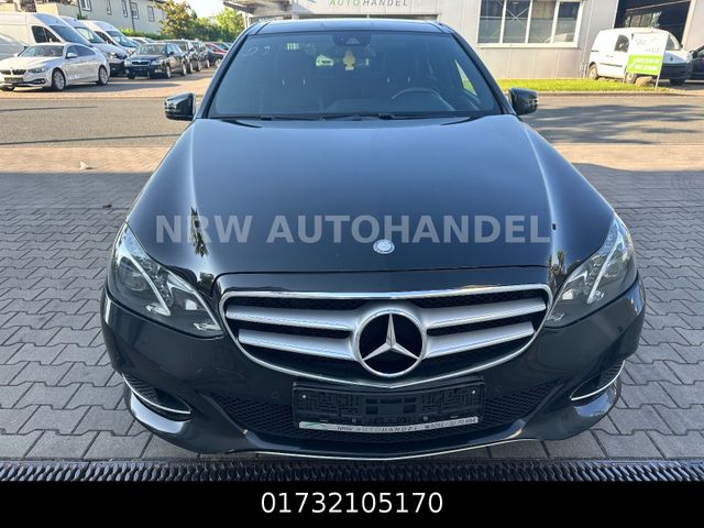 Mercedes-Benz E 220  Automatik Leder Navi Panorama PDC