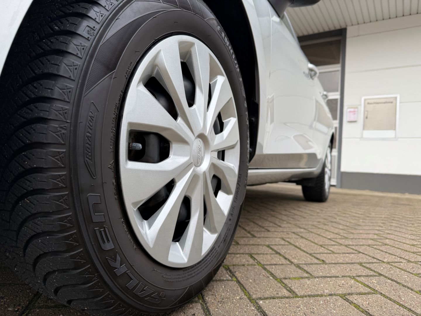 FORD Fiesta Cool Connect C & Navi LED Apple CarPlay A - Image 10