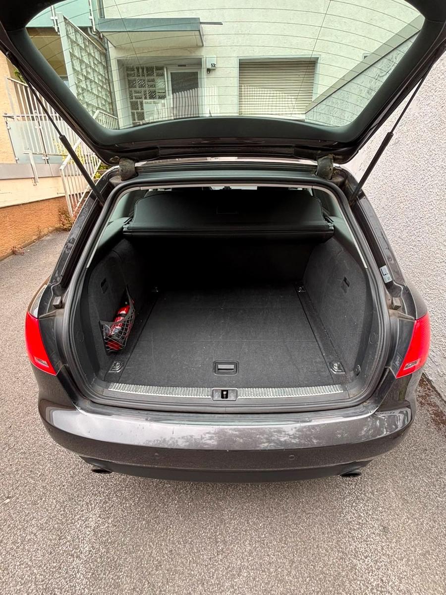 Audi A4 2008 — двигун 200 HP (147kW)