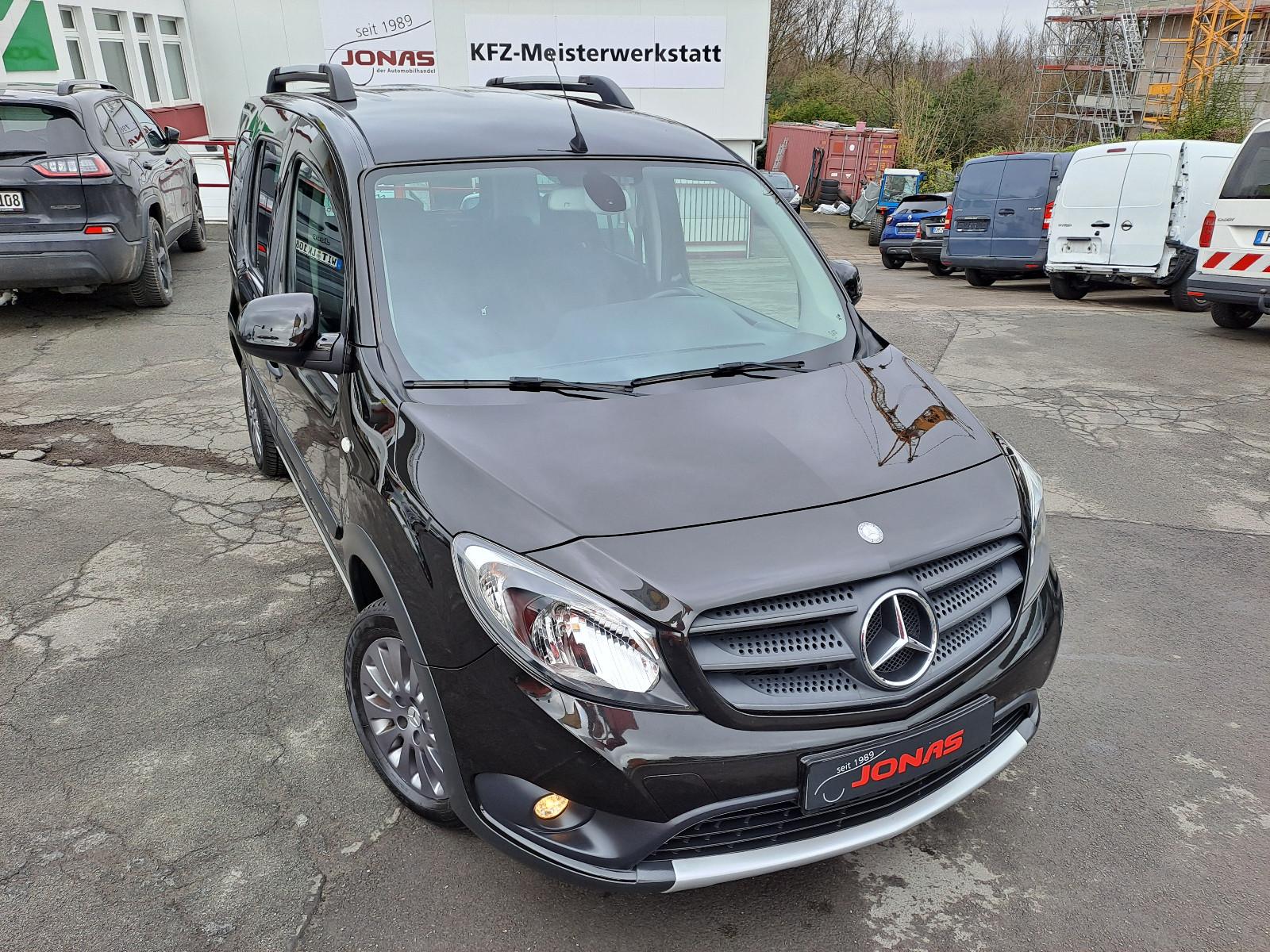 Mercedes-Benz Citan Kombi 111 CDI lang Tourer Edition *Kam*Nav