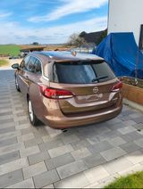 Opel Astra ST 1.6 BiCDTI Sports Tourer, 1. Hand  - Opel Astra mit Diesel-Antrieb: H